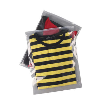 Máquina de embalagem de filme de bolha de camisetas de roupas inteligentes com transportador de alimentação de 1M