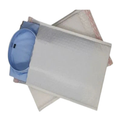 Máquina de embalagem de filme de bolha de camisetas de roupas inteligentes com transportador de alimentação de 1M