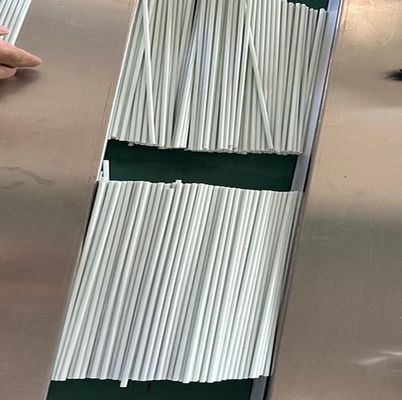 Máquina de embalagem de barras de fibra de vidro de largura de filme de 300 mm para embalagem e transporte precisos
