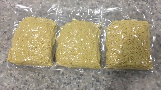 Máquina de embalagem de almofadas de aço inoxidável para alimentos e vegetais